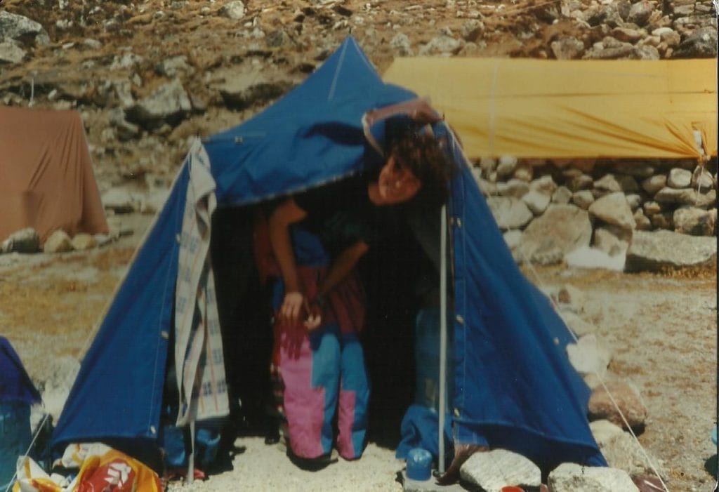02_Amalia_Kaploniak_at_the_Kanchenjunga_base_camp_in_1991